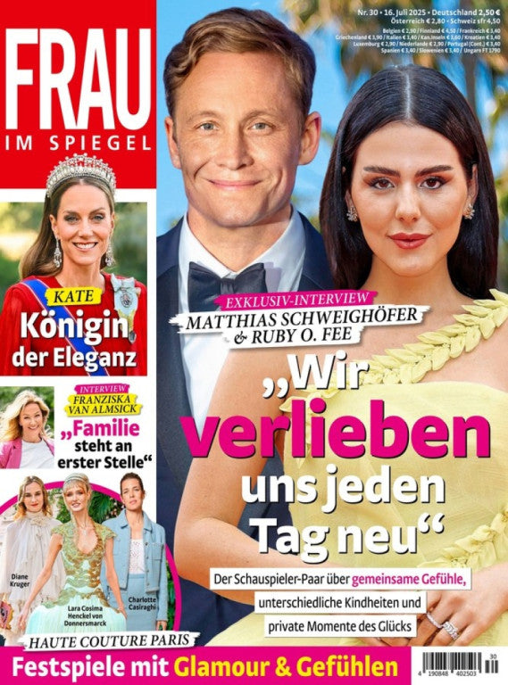 Frau im Spiegel Abo